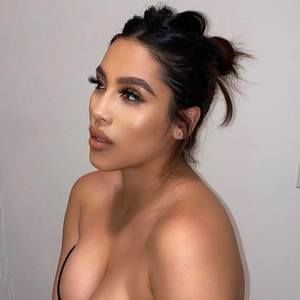 Meet your Posher, Kassandra